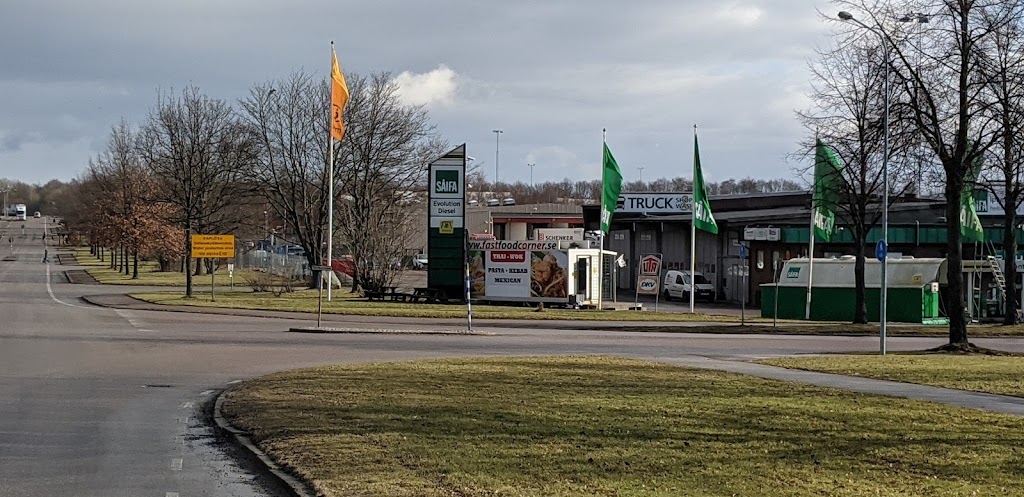 fastfoodcorner-1.jpeg