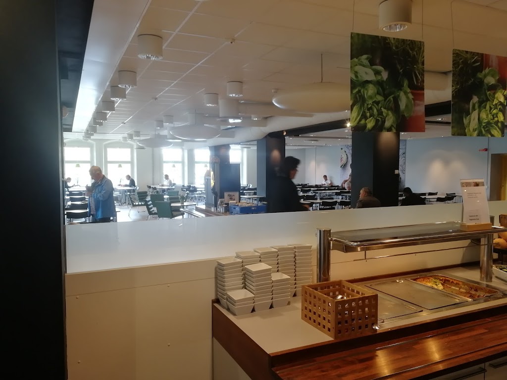 food-co-hermes-compass-group-6.jpeg