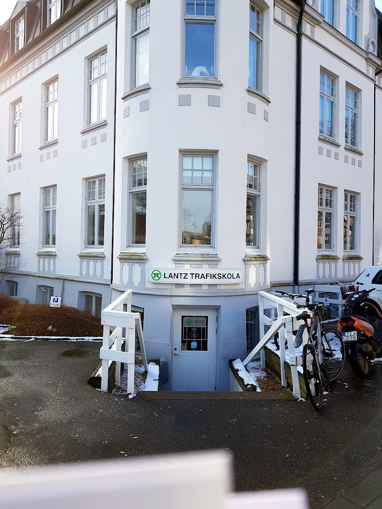 lantz-trafikskola-1.jpeg