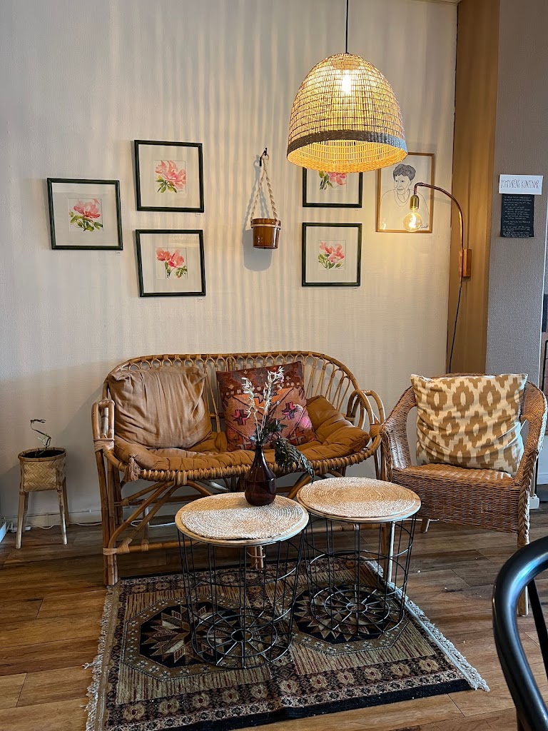 margit-cafe-4.jpeg