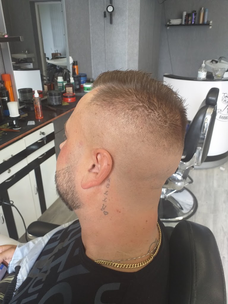 plantering-barbershop-miatorp-15.jpeg
