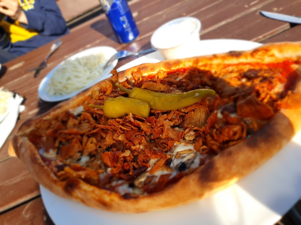 rodis-pizzeria-och-krog-12.jpeg