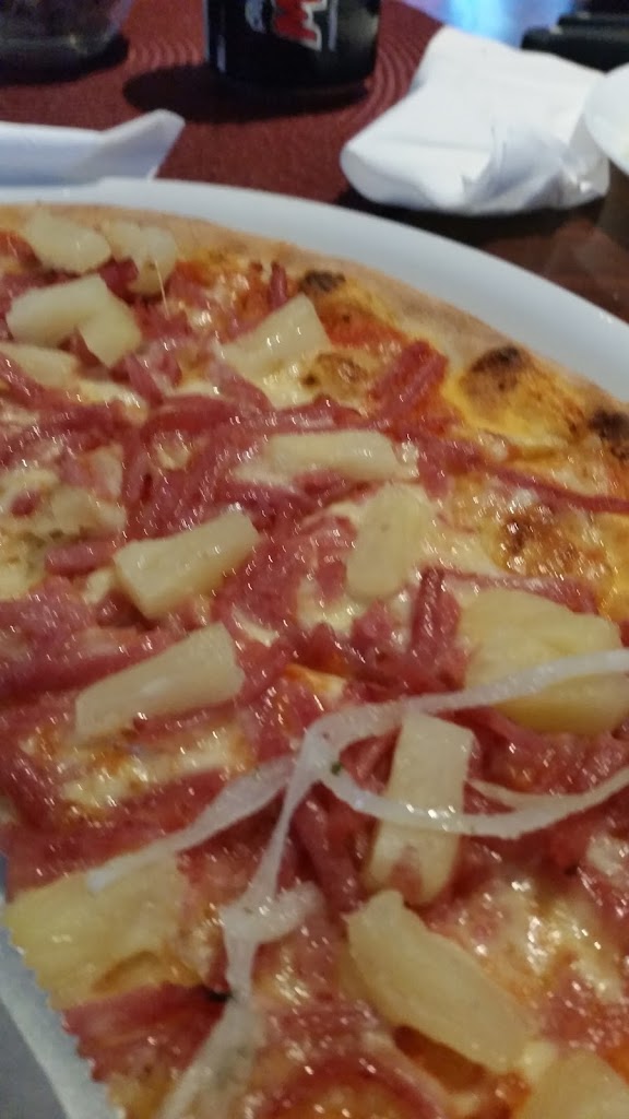 rosengardens-pizzeria-10.jpeg