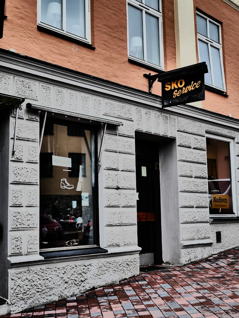 skomakaren-son-skoservice-skomakare-helsingborg-2.jpeg