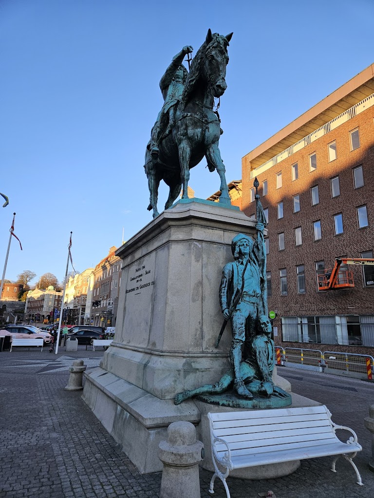 statue-of-magnus-stenbock-11.jpeg