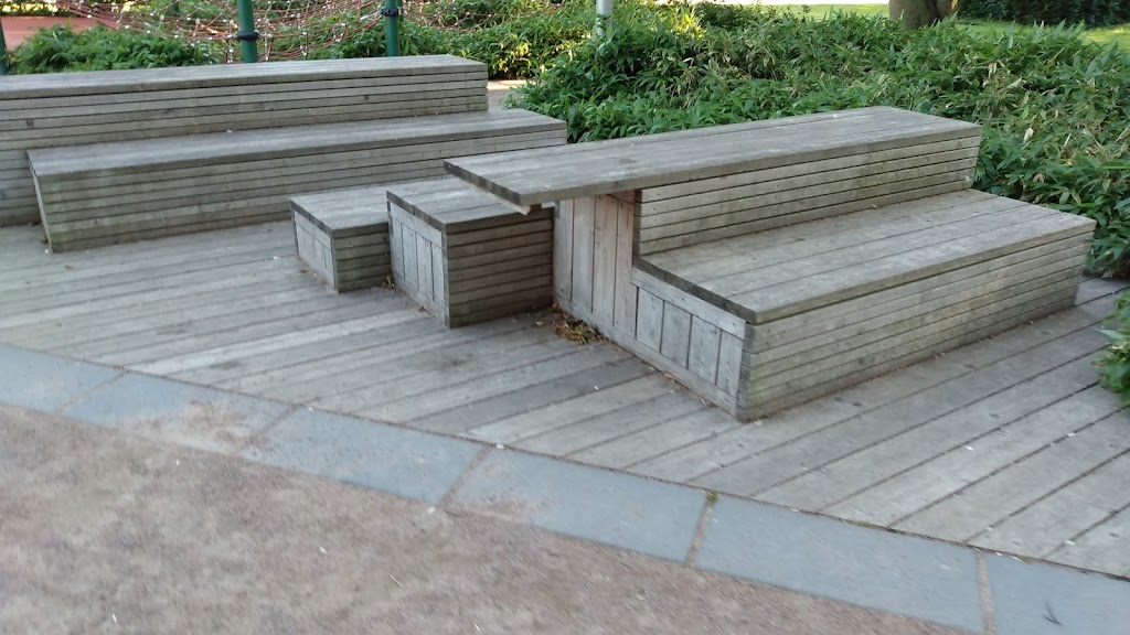 lekplatsen-i-tivoliparken-17.jpeg