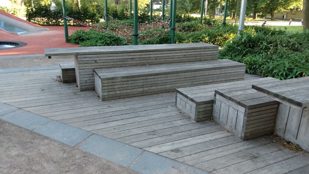 lekplatsen-i-tivoliparken-3.jpeg