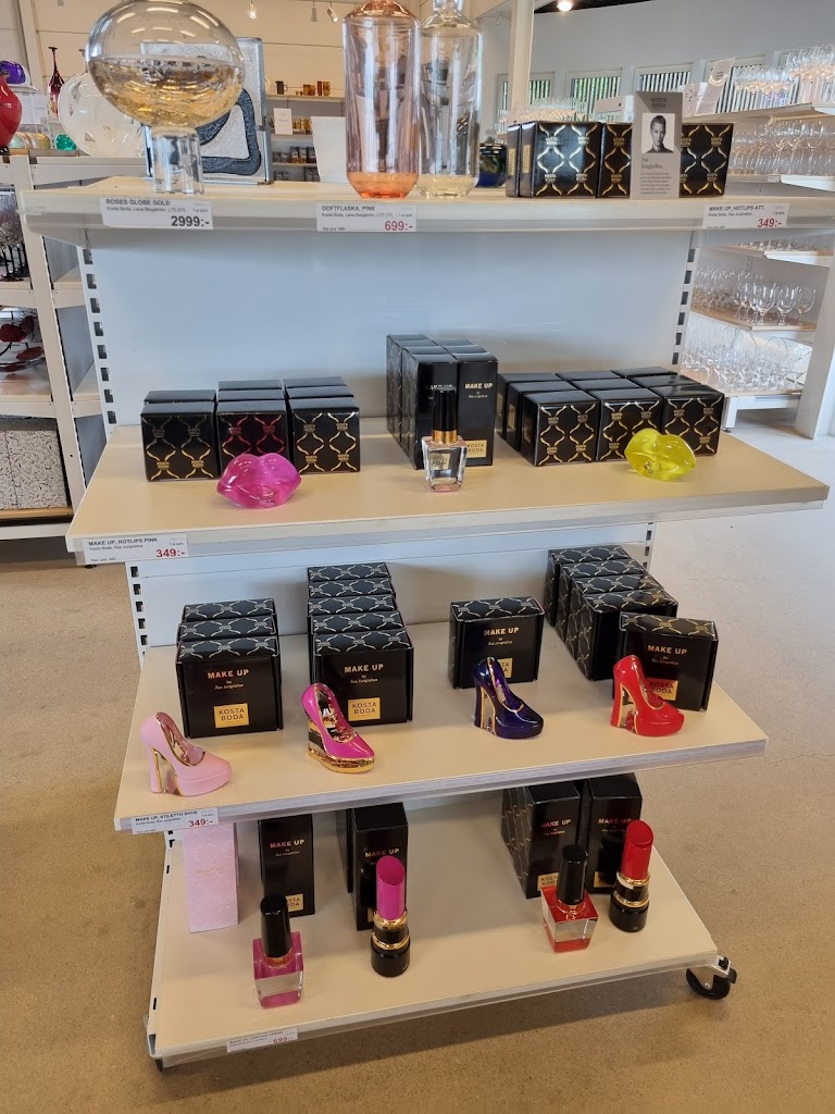 orrefors-kosta-boda-ab-factory-outlet-5.jpeg