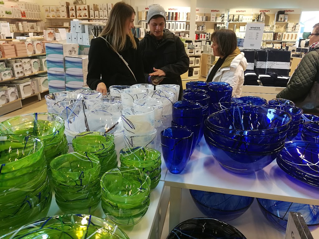 orrefors-kosta-boda-ab-factory-outlet-8.jpeg
