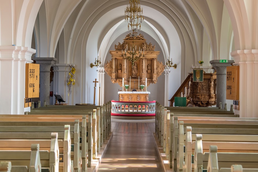 hoors-kyrka-1.jpeg