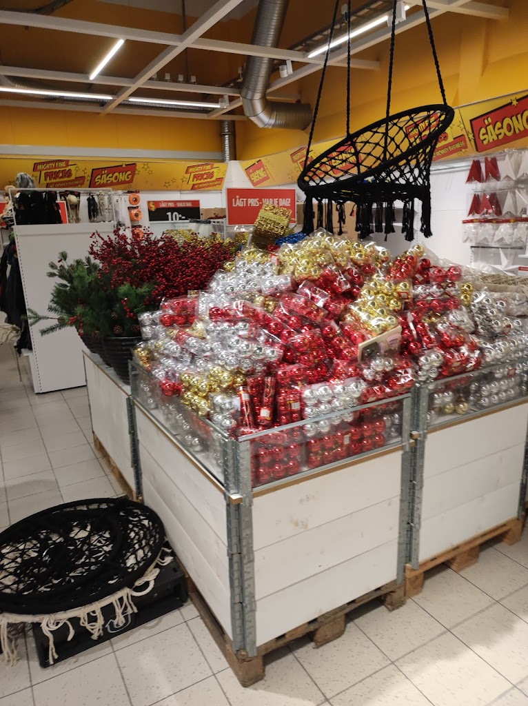 dollarstore-0.jpeg