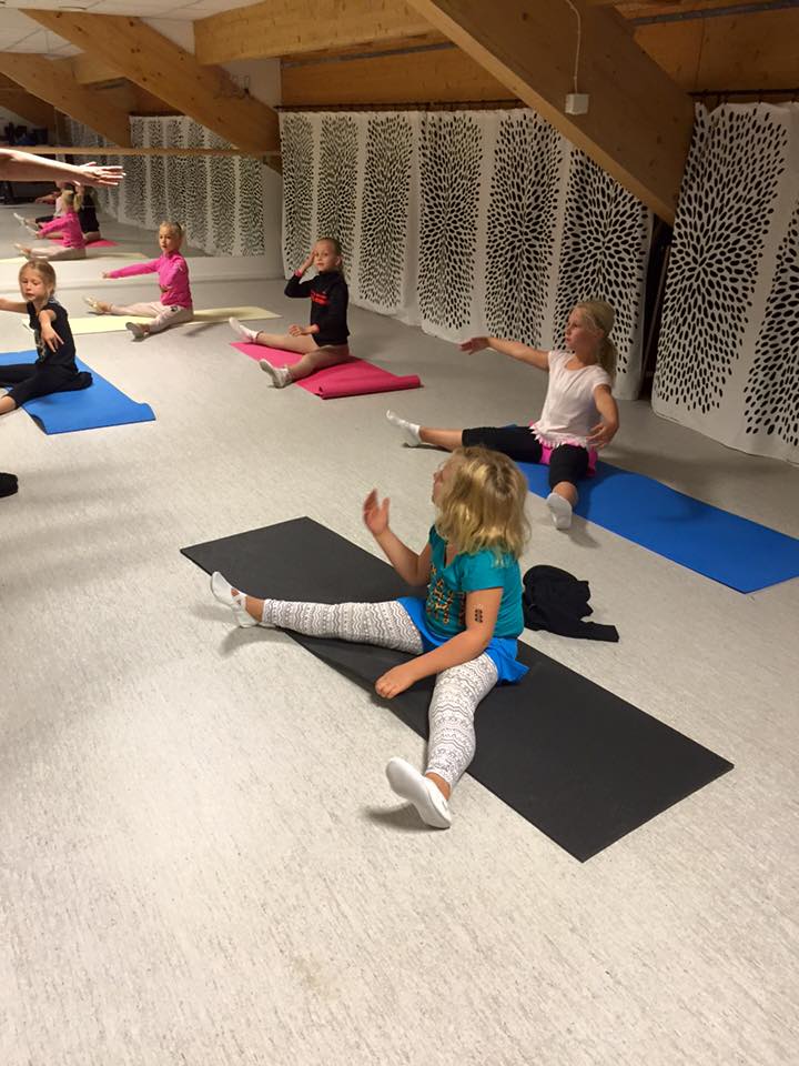 landskrona-gf-sports-figure-skating-7.jpeg