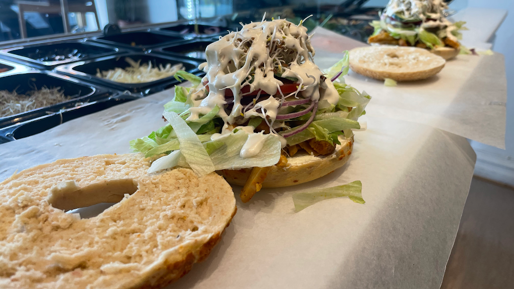 limhamns-bagel-salad-juices-0.jpeg