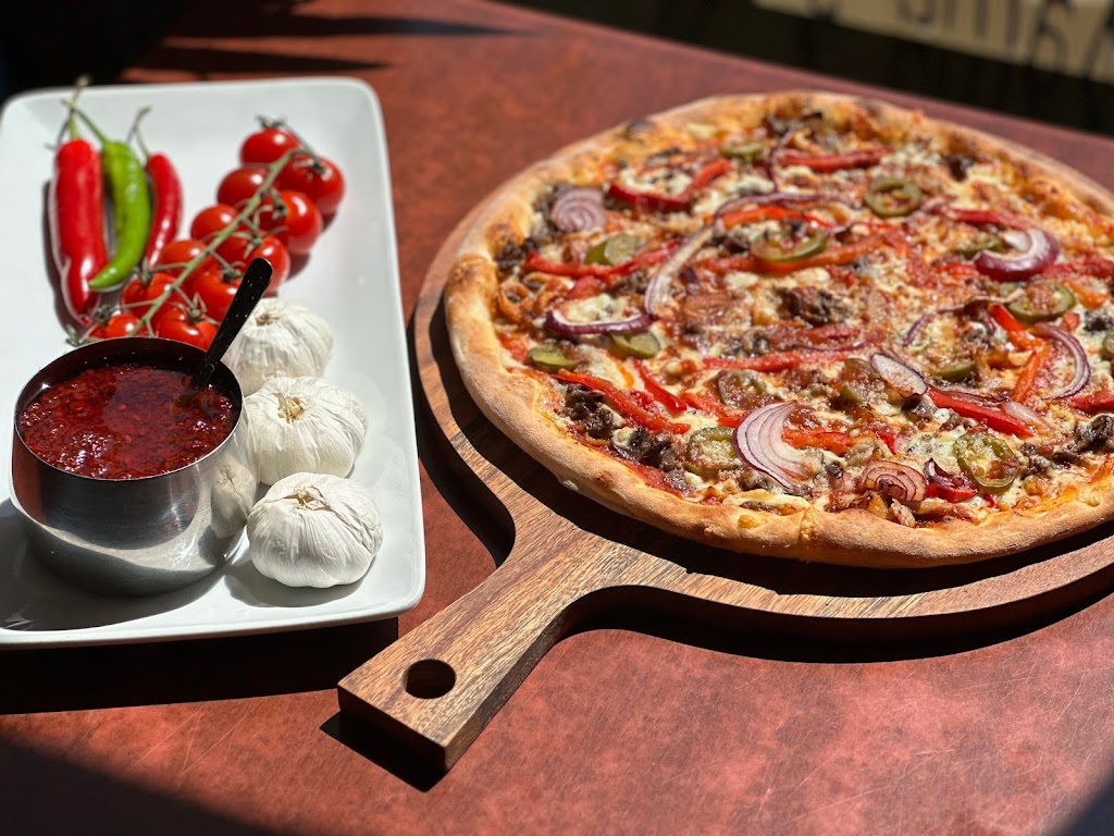 big-mamas-pizza-1.jpeg