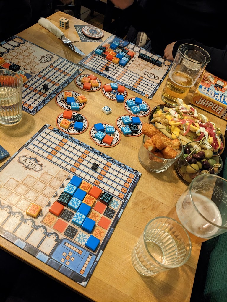 brads-spelcafe-3.jpeg