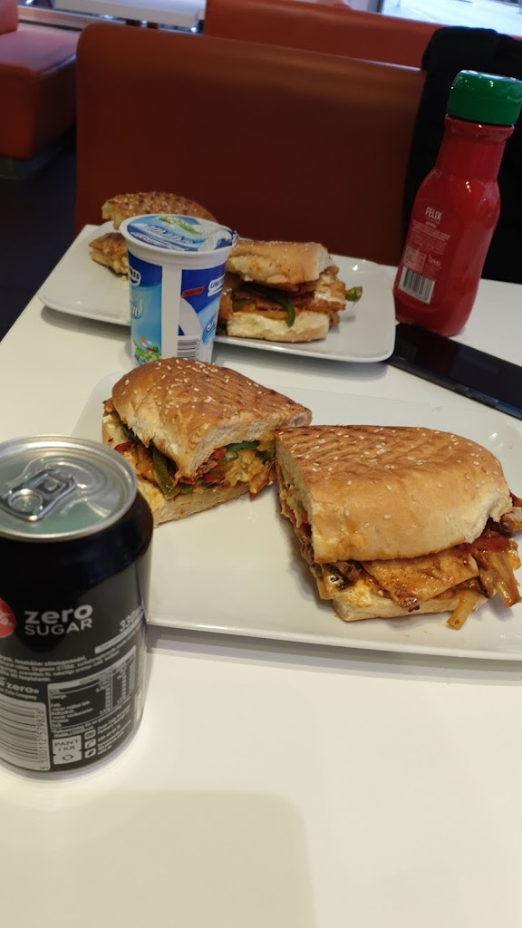 gogo-grill-green-15.jpeg