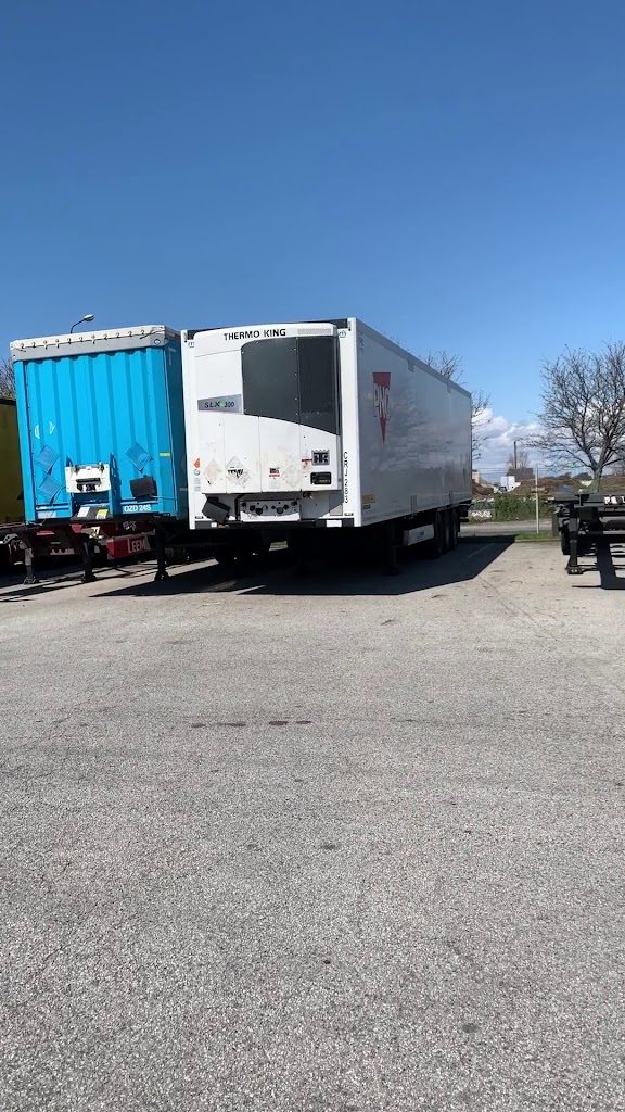 ips-malmo-ab-trailer-workshop-truck-trailer-wash-truck-trailer-tires-1.jpeg