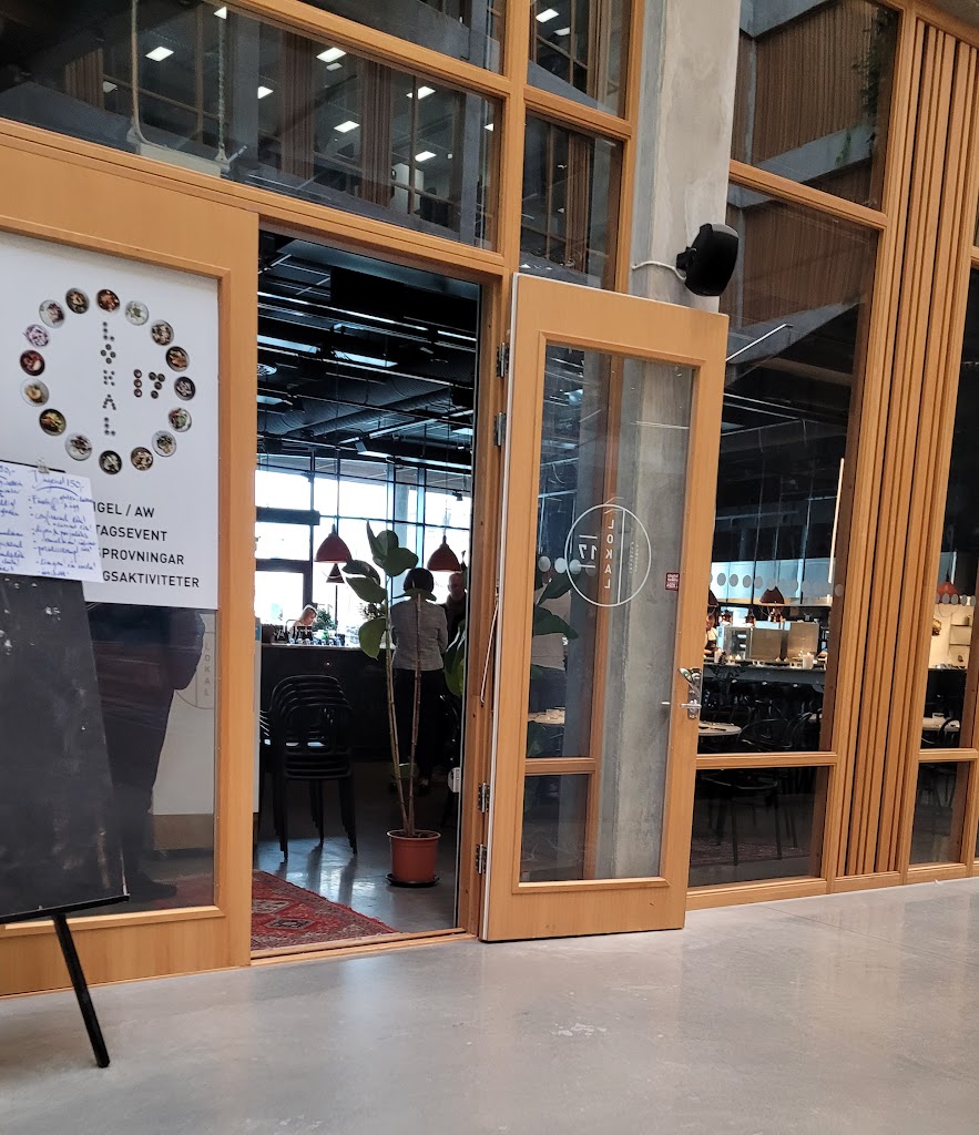lokal-17-pembert-company-6.jpeg