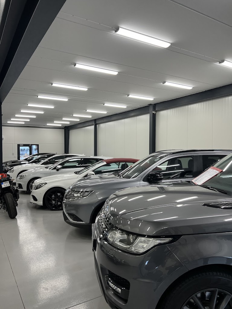 majkam-cars-outlet-13.jpeg