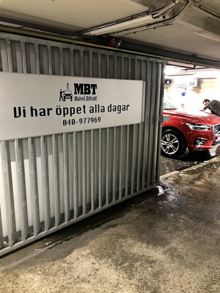 malmo-biltvatt-caroli-garaget-11.jpeg