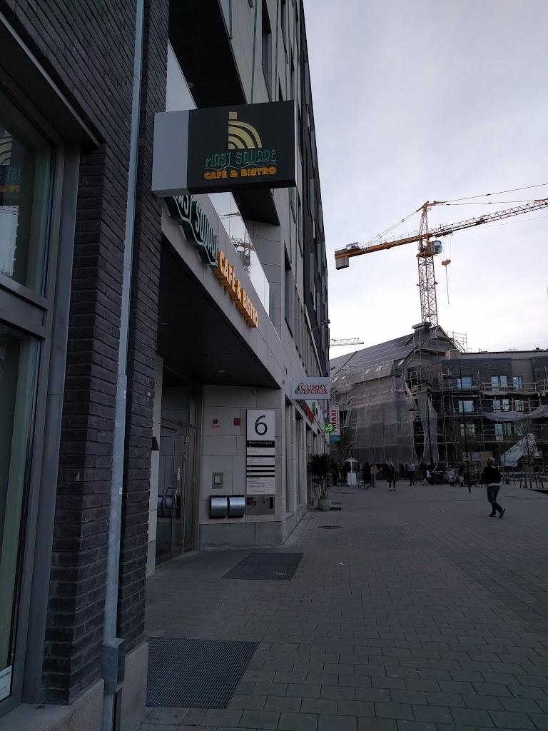 mast-square-cafe-bistro-11.jpeg