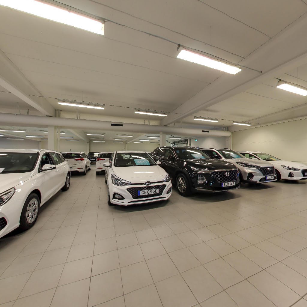 mitsubishi-center-4.jpeg