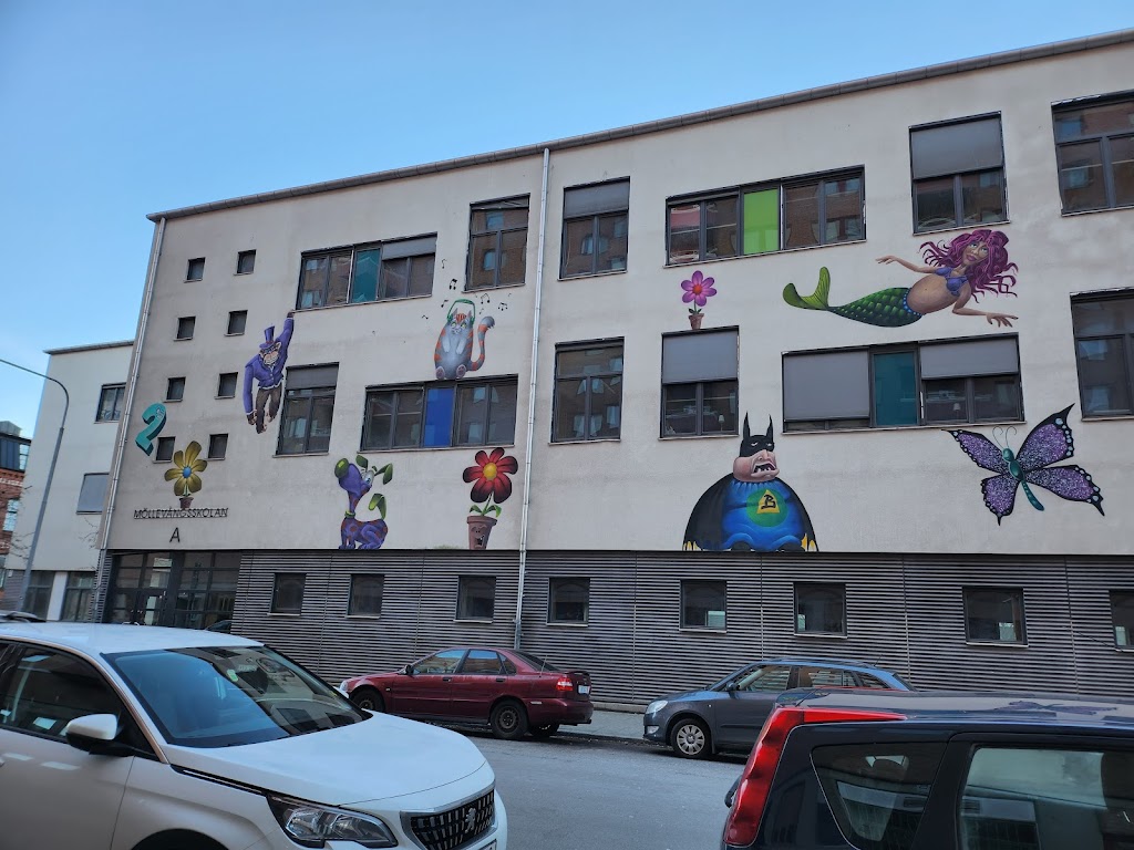 mollevang-school-1.jpeg