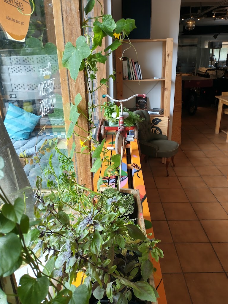 pedallers-kitchen-7.jpeg