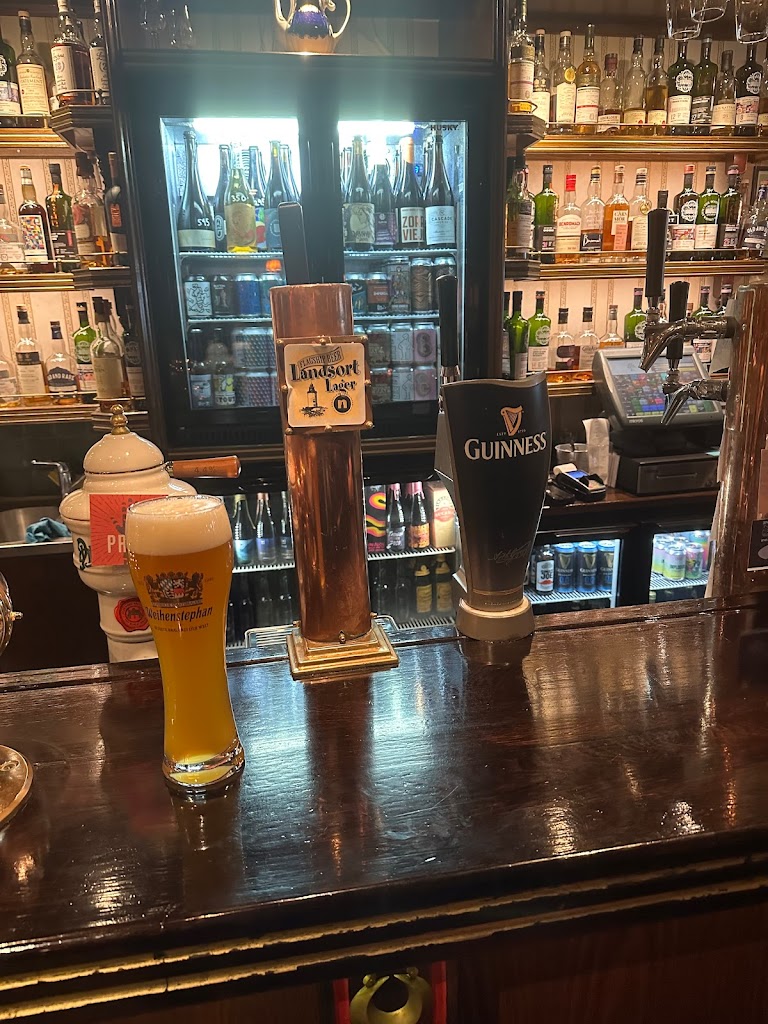pickwick-pub-10.jpeg