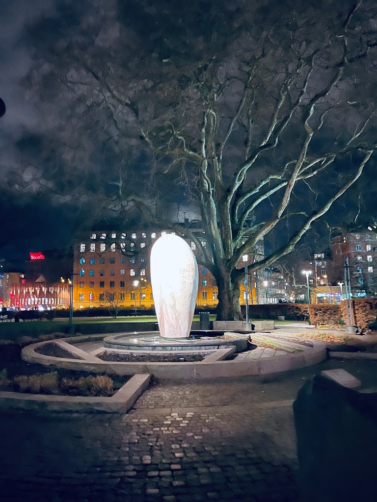 raoul-wallenbergs-park-7.jpeg