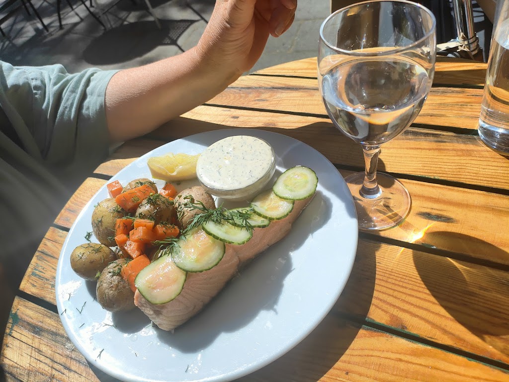 restaurang-mollan-0.jpeg