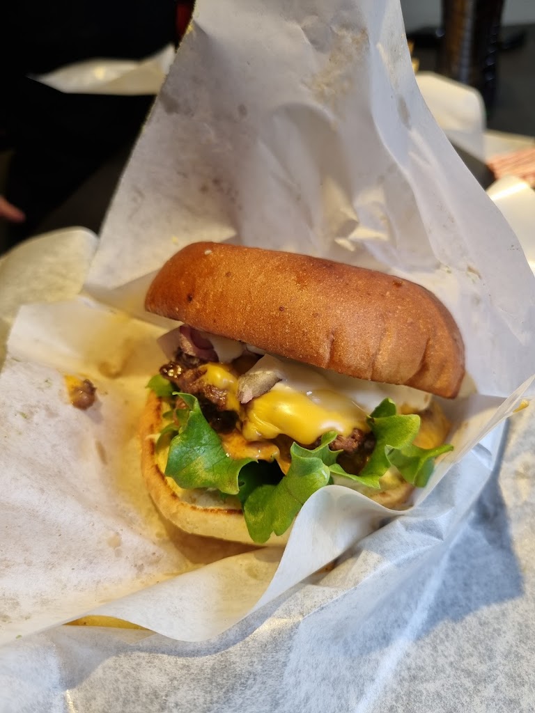 salles-burger-11.jpeg