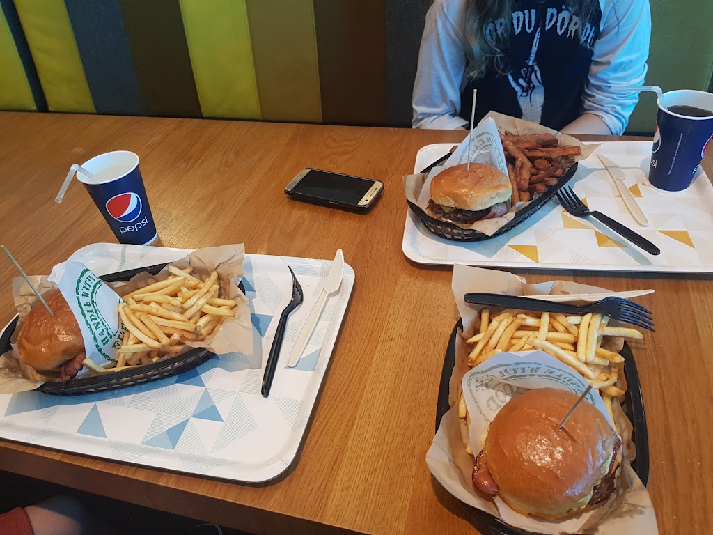 se7en-sins-burger-16.jpeg