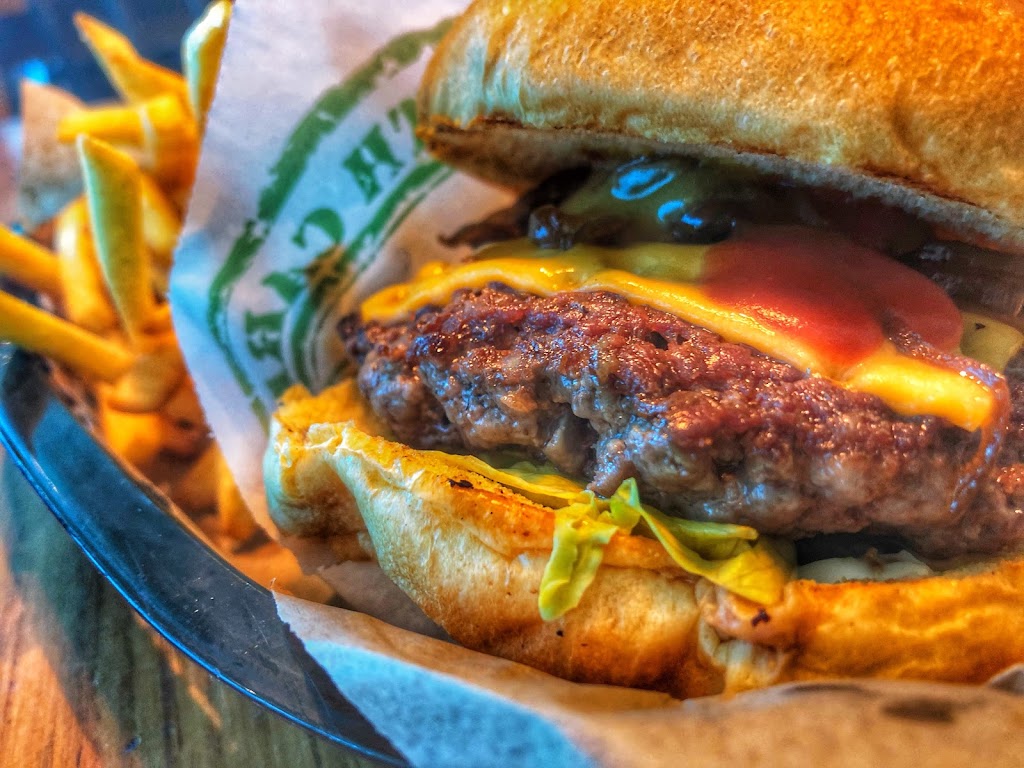 se7en-sins-burger-3.jpeg