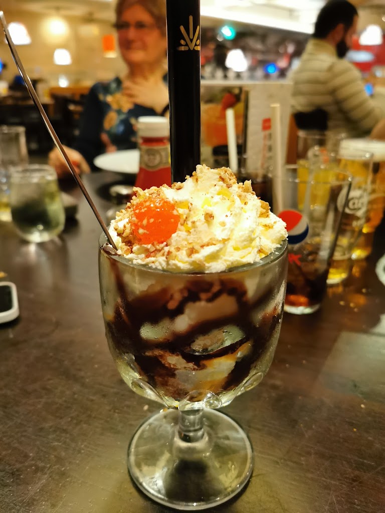 t-g-i-fridays-9.jpeg