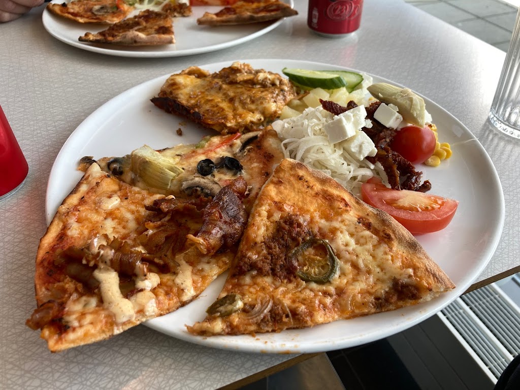 vastra-hamnens-pizzeria-0.jpeg