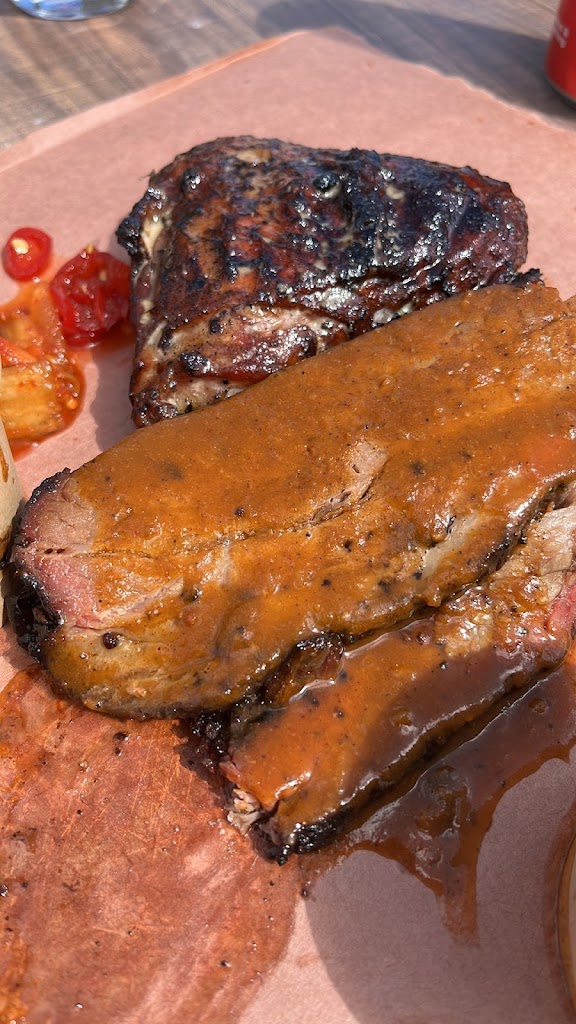 whos-smoking-bbq-7.jpeg