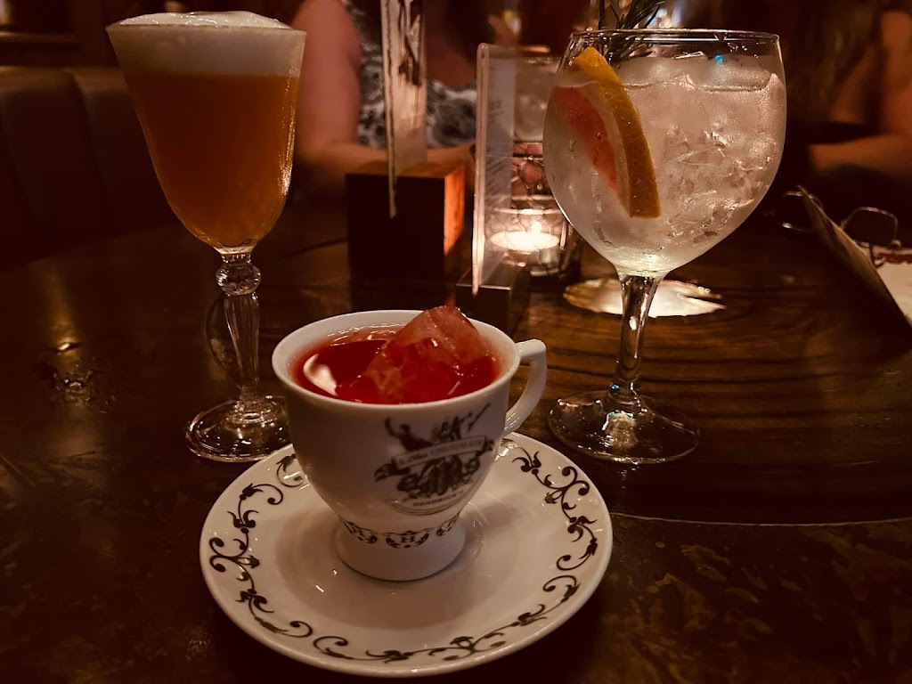 wine-and-gin-bar-12.jpeg