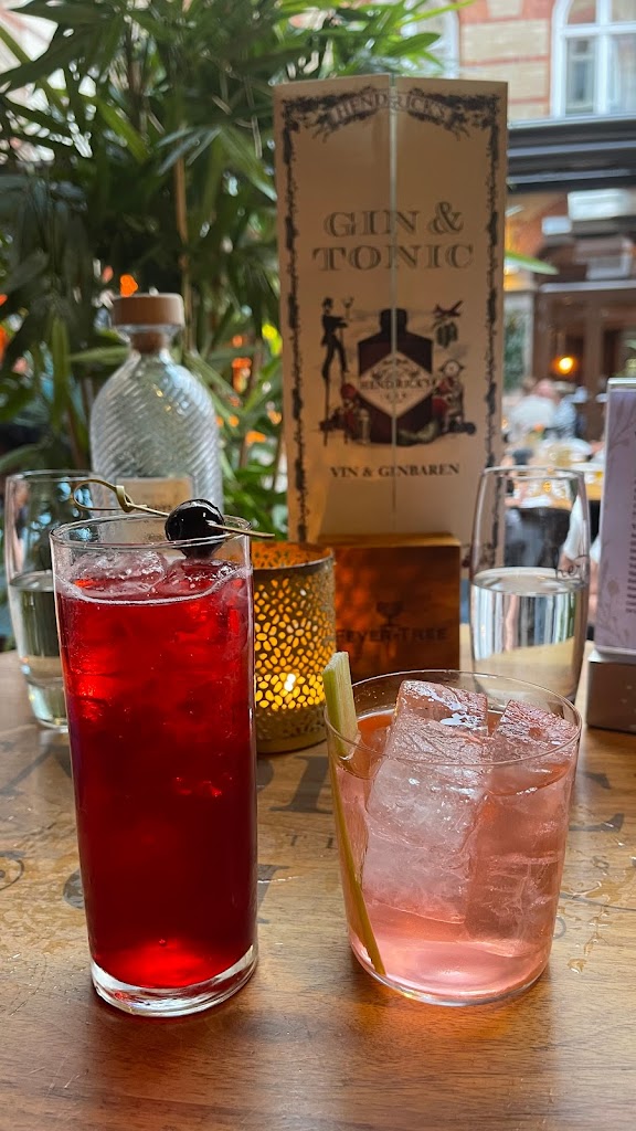 wine-and-gin-bar-18.jpeg