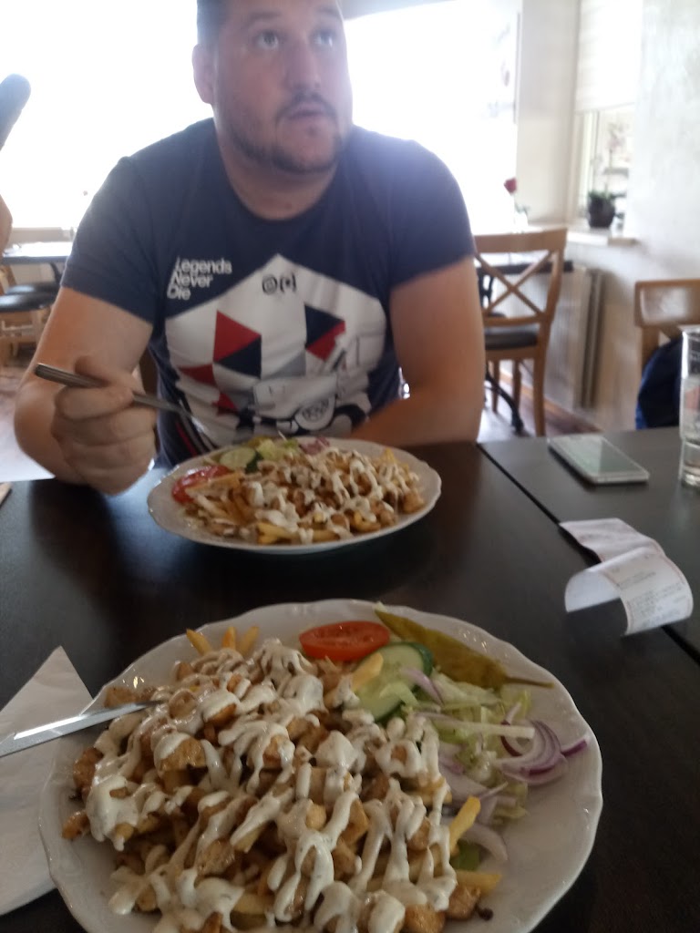 restaurang-pizzeria-riviera-8.jpeg