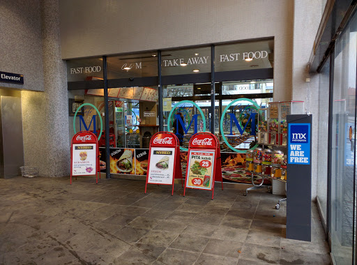 Cafe M & Pizzaria