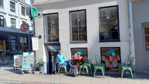 Fredco's deli
