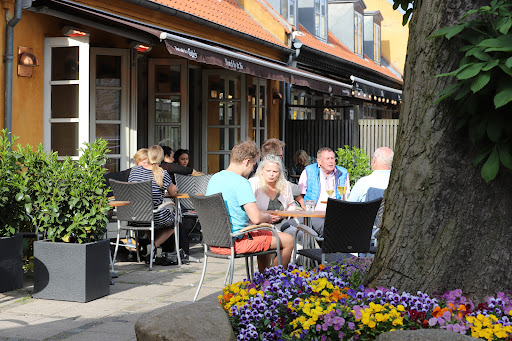 Hotel Fy og Bi