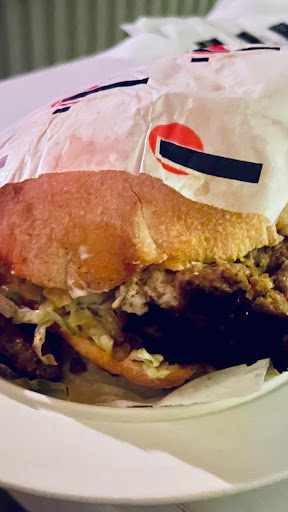 Pizzeria &amp; Burgerhouse