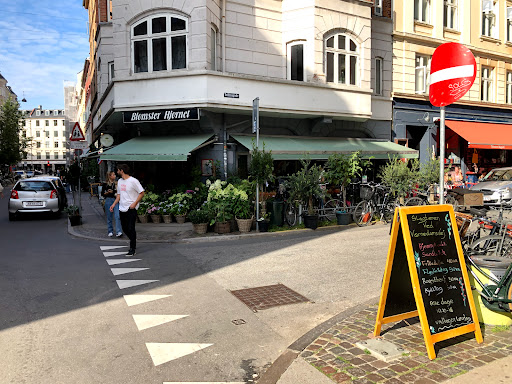 The Flower Corner