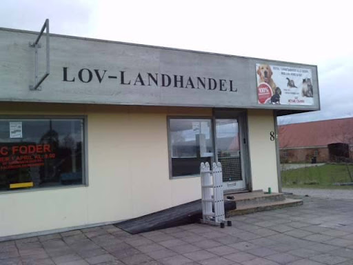 RC Foder i/s &amp; Discount Hesteudstyr