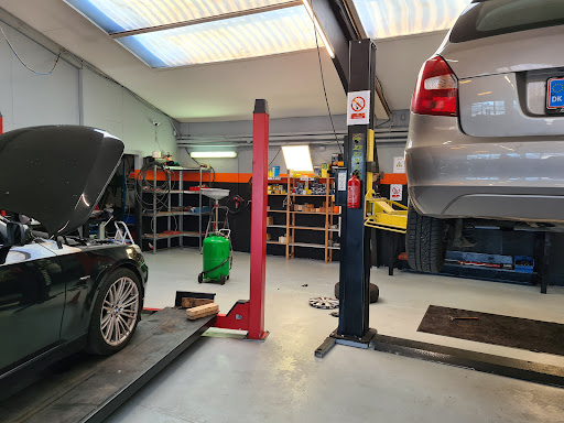 A&amp;B Servicecenter v/Adam Bicen