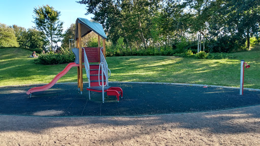 Lekplatsen i folkparken