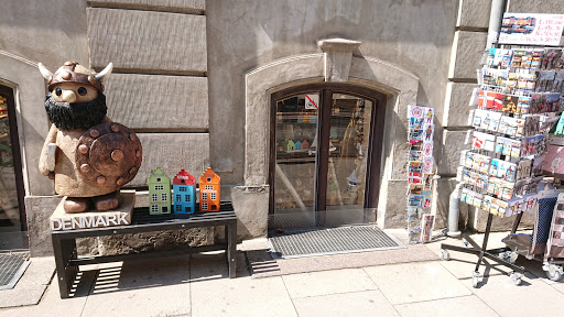 Royal Souvenir Shop