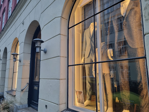 Inventailor